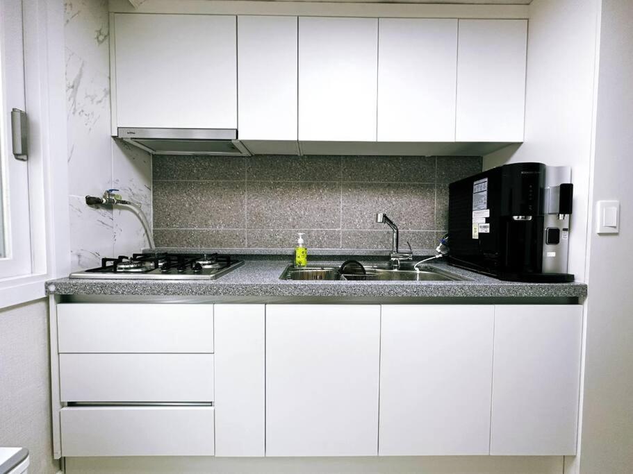 You Here,Stay - 5Min To Hapjeong Station, 10Mins To Hongdae Сеул Экстерьер фото